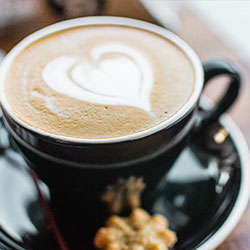 暖暖免费视频在线观看，国产剧爱丫爱丫免费观看